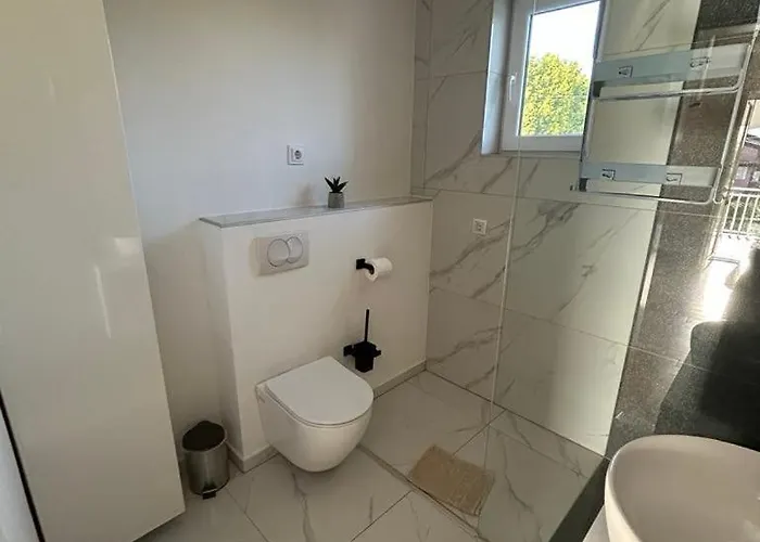 ヴィラ Zarja Kukci